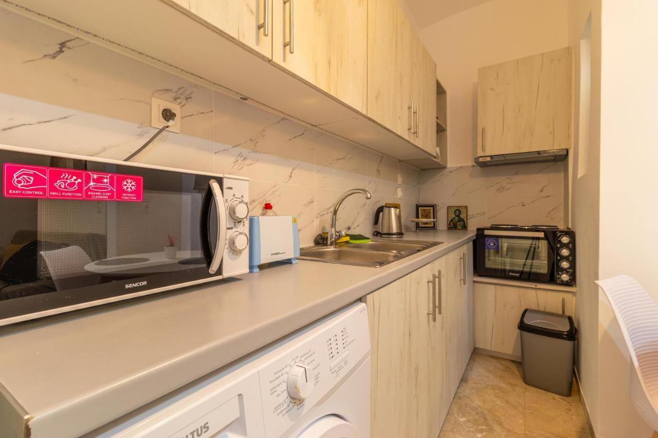 Korinthos Downtown Apartment Extérieur photo