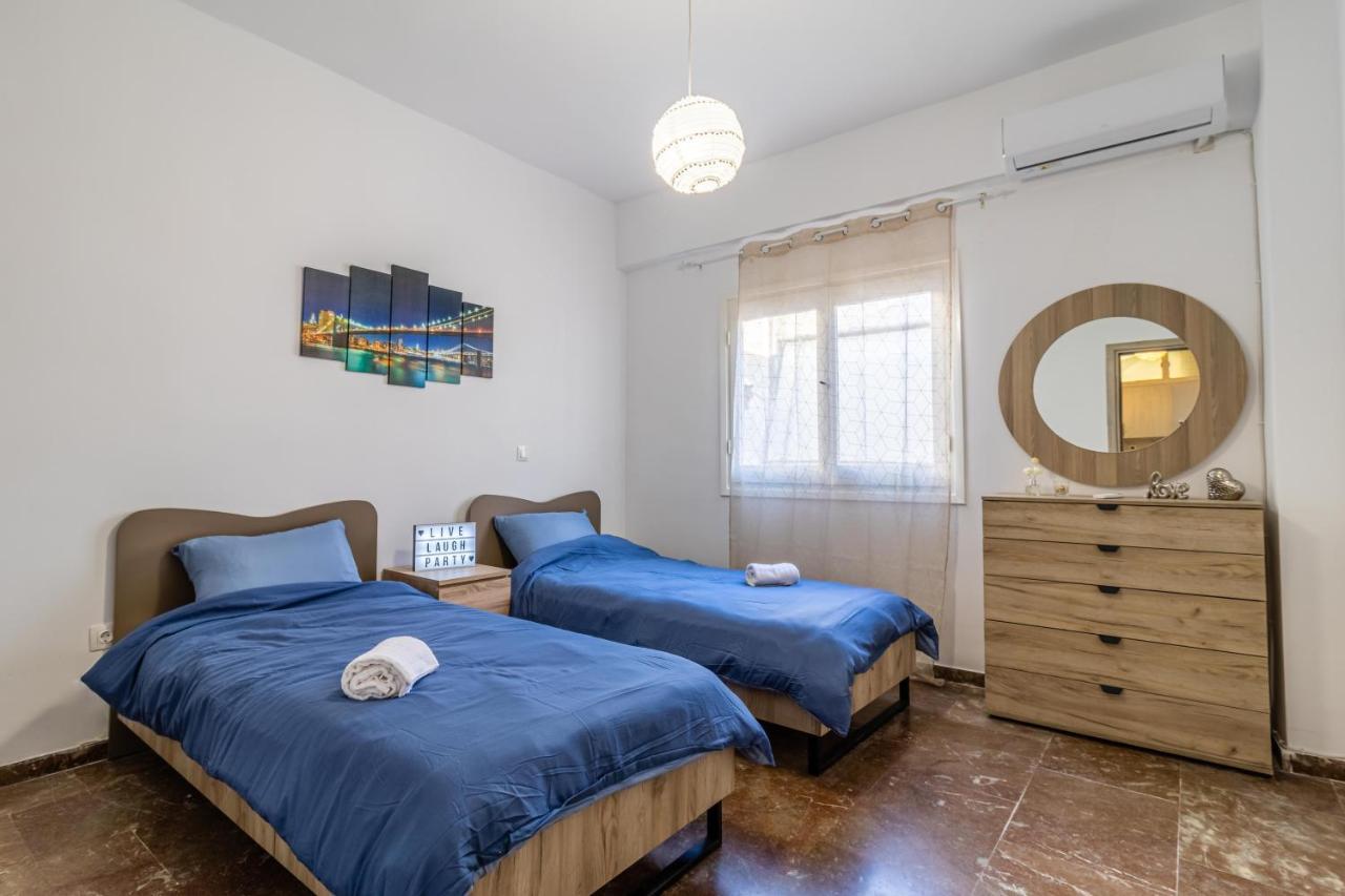 Korinthos Downtown Apartment Extérieur photo