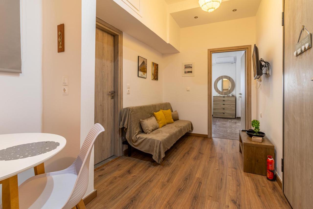 Korinthos Downtown Apartment Extérieur photo